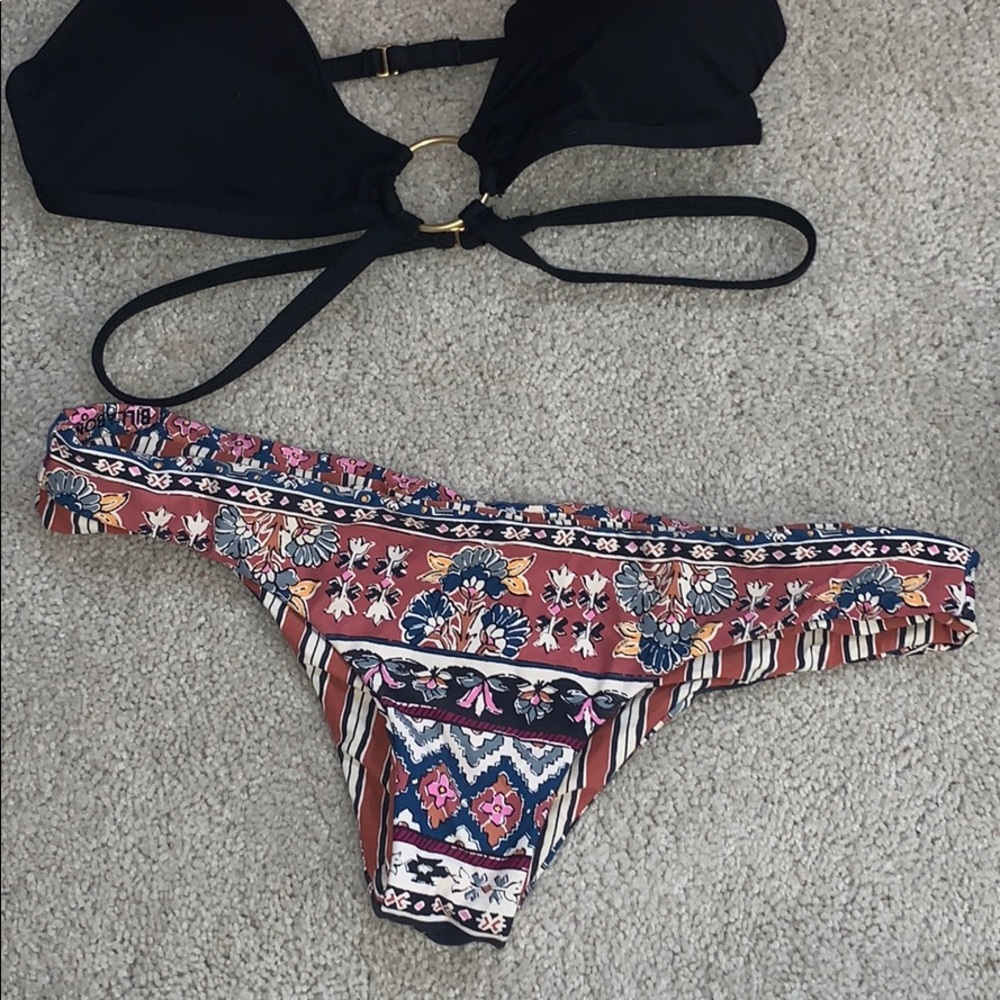 Reversible billabong bikini bottom
